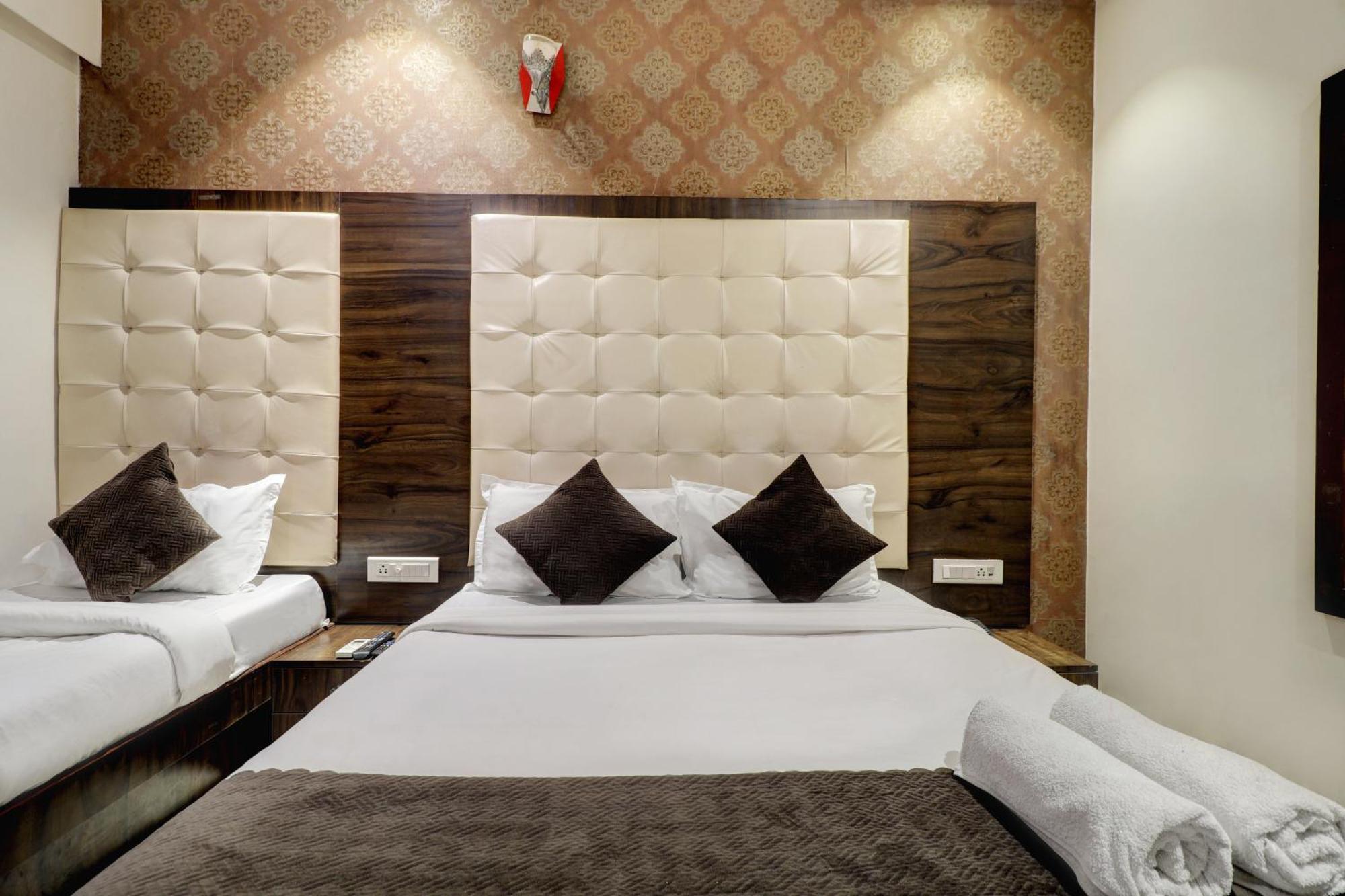 Hotel A. K. International - Fort Mumbai Dış mekan fotoğraf