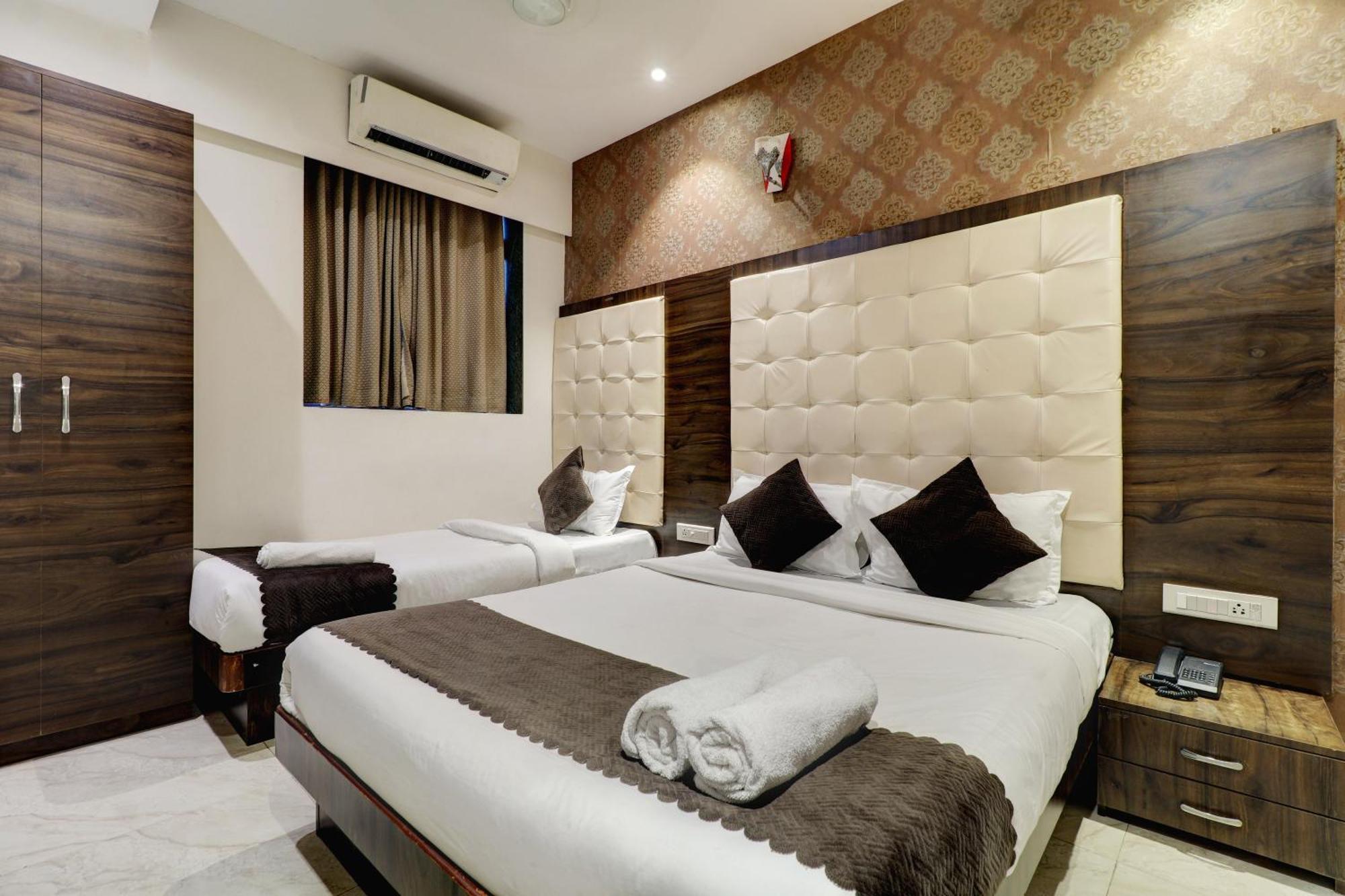 Hotel A. K. International - Fort Mumbai Dış mekan fotoğraf