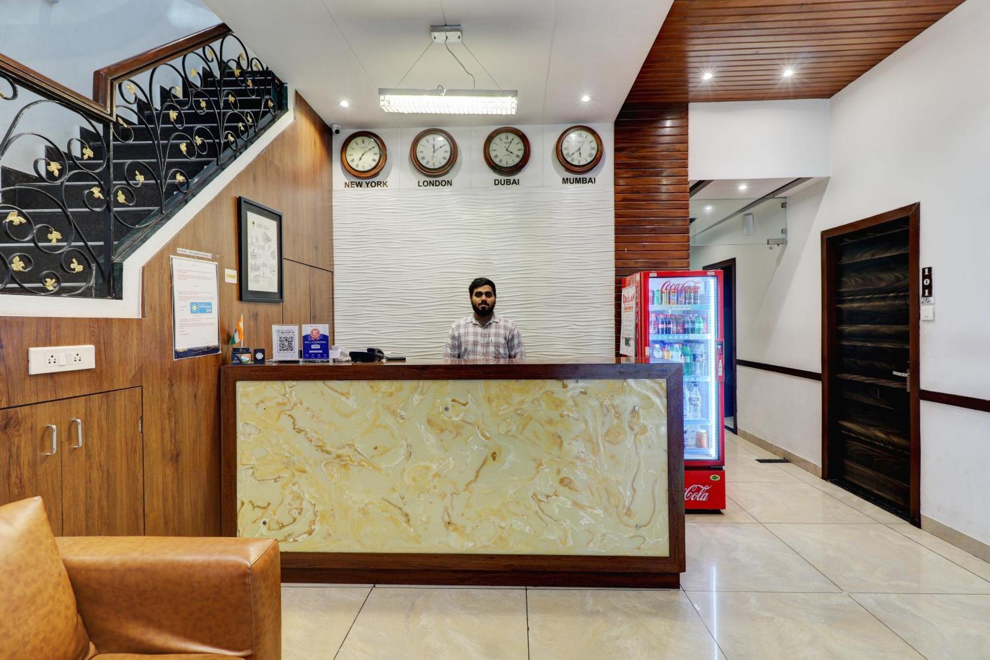 Hotel A. K. International - Fort Mumbai Dış mekan fotoğraf