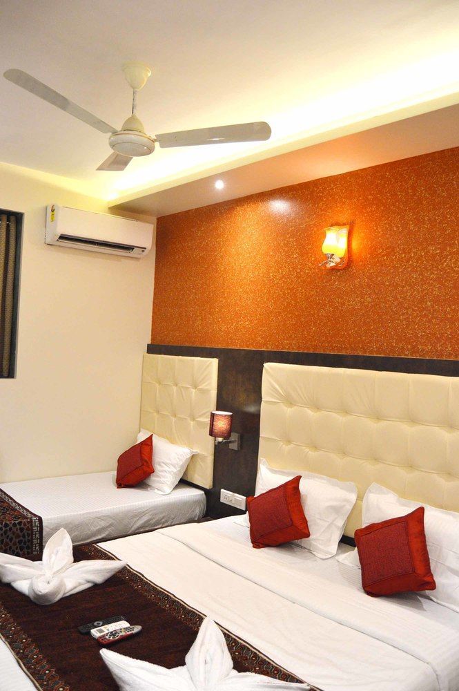 Hotel A. K. International - Fort Mumbai Dış mekan fotoğraf