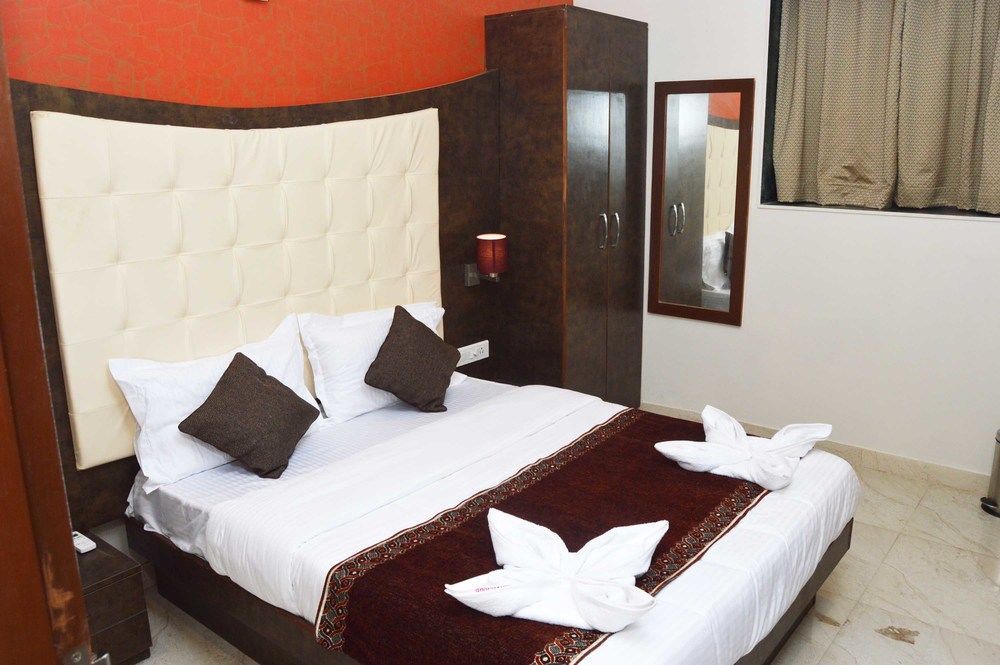 Hotel A. K. International - Fort Mumbai Dış mekan fotoğraf